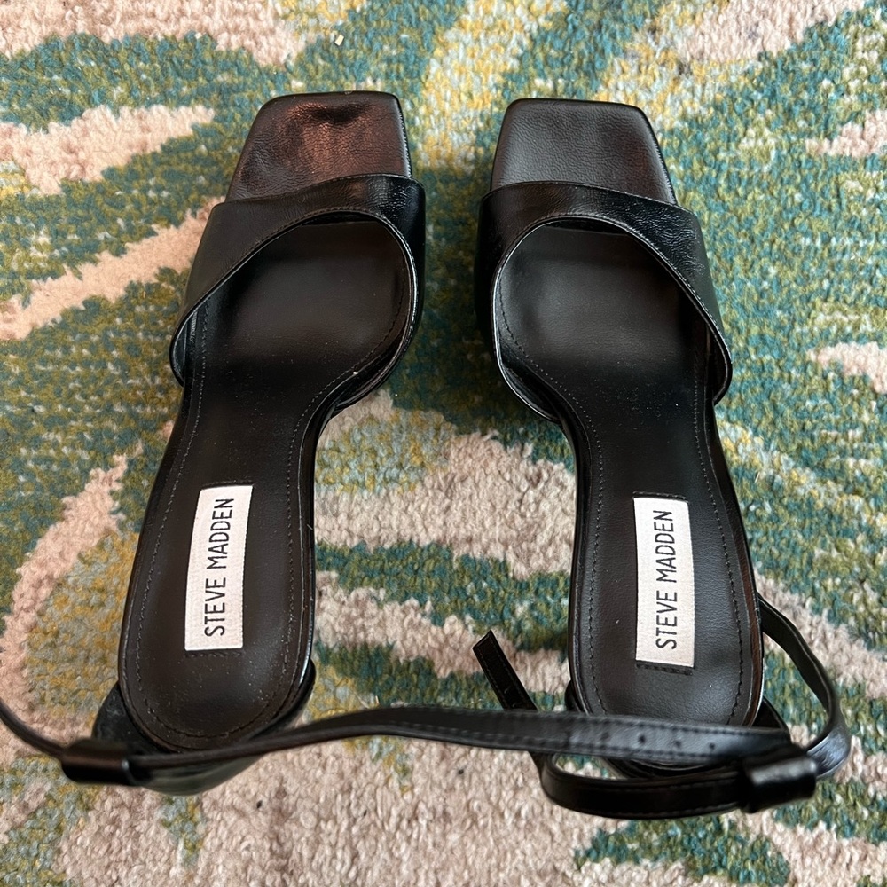 Steve Madden “SCORCH” heels
